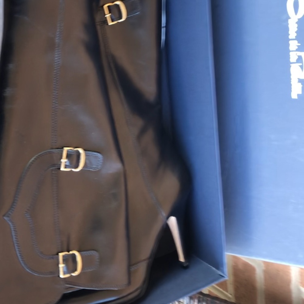 Oscar De La Renta tall boot knee length